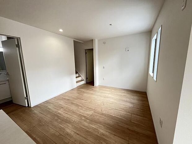 ご家族の温かい時間を演出するダイニングスペースです。