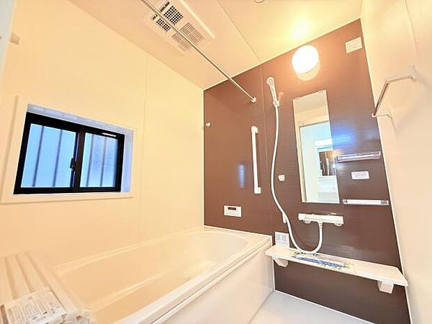 お風呂でほっとひといき。1日の疲れを癒しましょう。