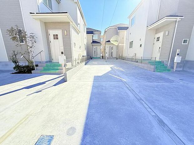 駐車場ももちろん完備しておりますのでお車所有の方にも心強いです。