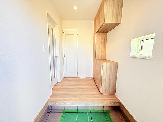 いつも気持ちよくご家族を迎えられる玄関です。