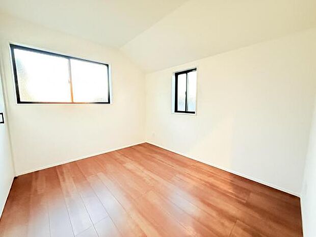 子供部屋にもちょうど良い大きさのお部屋です。