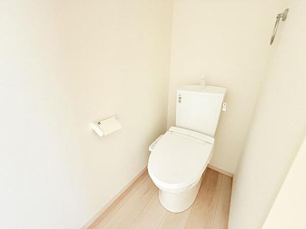 ほっと安らげるトイレ空間です。