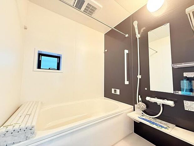 お風呂でほっとひといき。1日の疲れを癒しましょう。