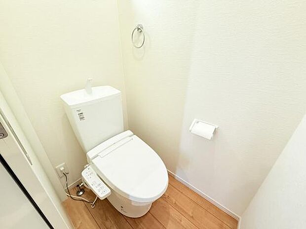 ほっと安らげるトイレ空間です。
