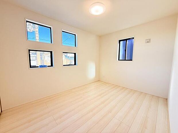 子供部屋にもちょうど良い大きさのお部屋です。