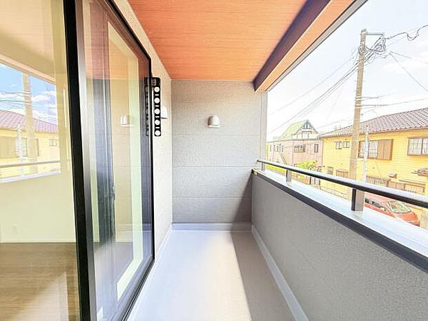お洗濯ものを気持ち良く太陽の光で干せるのが嬉しいですね。
