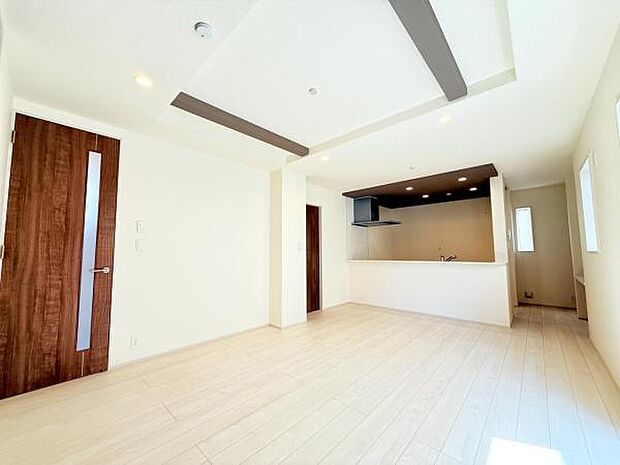 家族団らんの場所としてゆったりと居心地の良いリビングです。