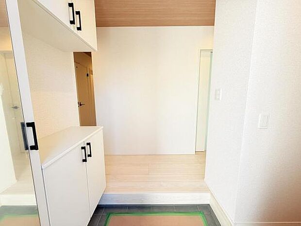 いつも気持ちよくご家族を迎えられる玄関です。