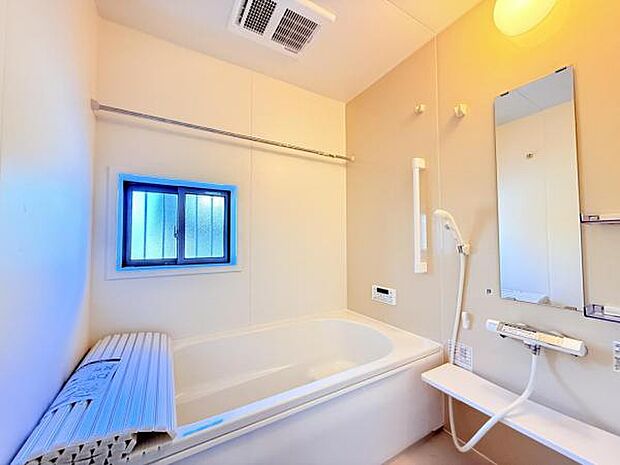 お風呂でほっとひといき。1日の疲れを癒しましょう。