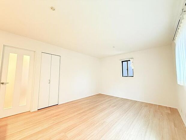 家族団らんの場所としてゆったりと居心地の良いリビングです。