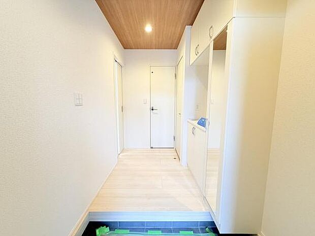 いつも気持ちよくご家族を迎えられる玄関です。
