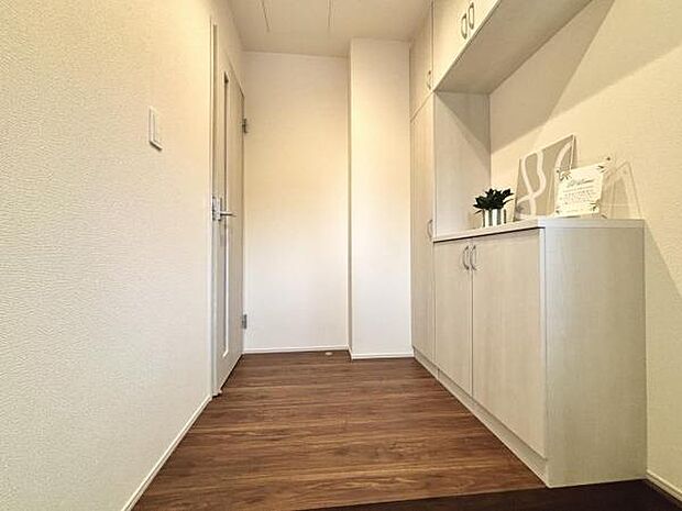 いつも気持ちよくご家族を迎えられる玄関です。