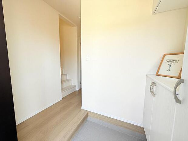 いつも気持ちよくご家族を迎えられる玄関です。