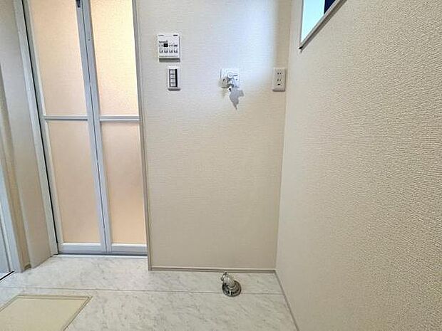 お天気を気にせずお洗濯ができ、室内干し可能です。