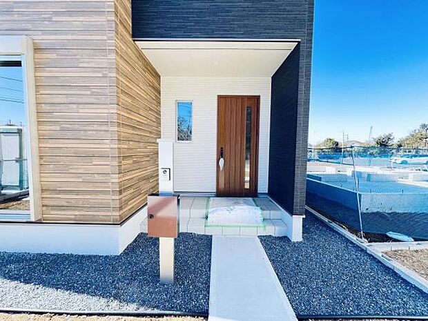 いつも気持ちよくご家族を迎えられる玄関です。