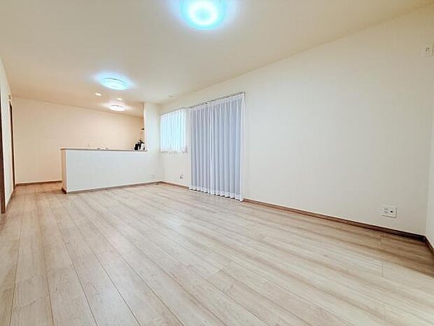家族団らんの場所としてゆったりと居心地の良いリビングです。