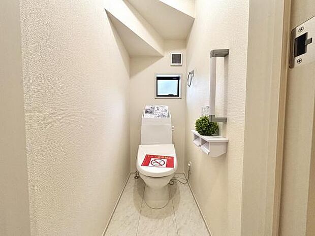 ほっと安らげるトイレ空間です。
