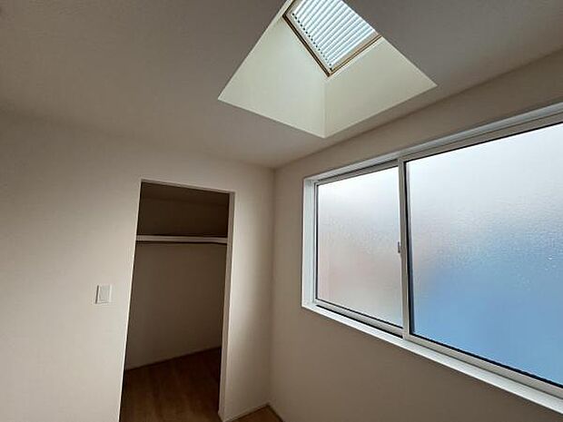 子供部屋にもちょうど良い大きさのお部屋です。