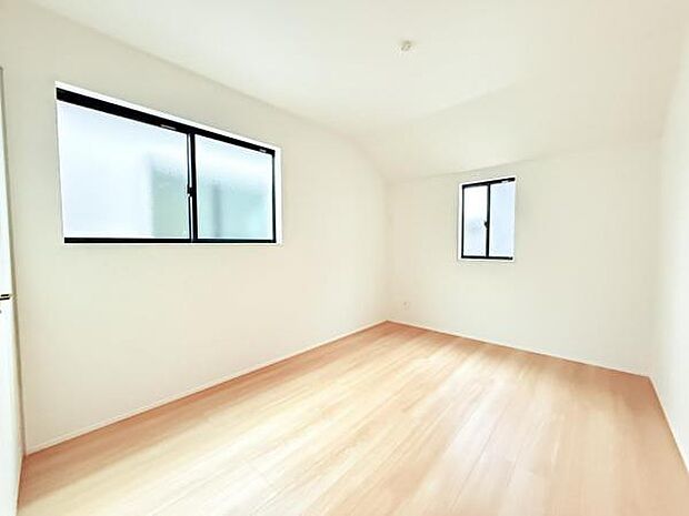 子供部屋にもちょうど良い大きさのお部屋です。