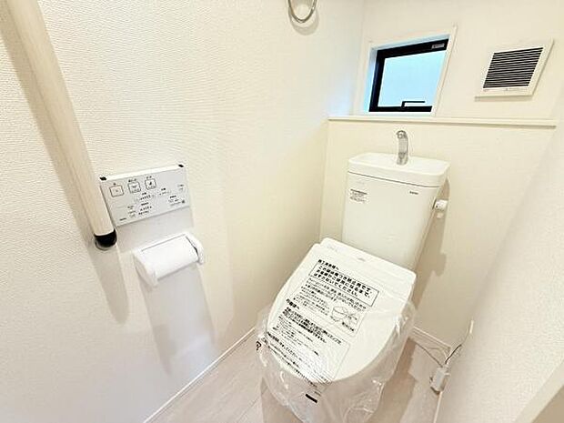ほっと安らげるトイレ空間です。