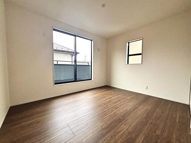 子供部屋にもちょうど良い大きさのお部屋です。