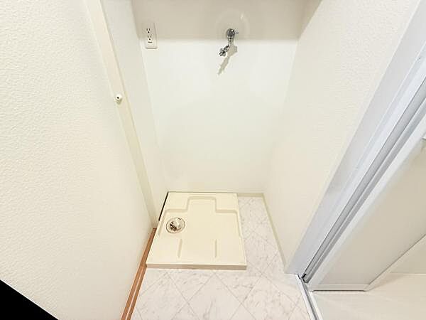 お天気を気にせずお洗濯ができ、室内干し可能です。
