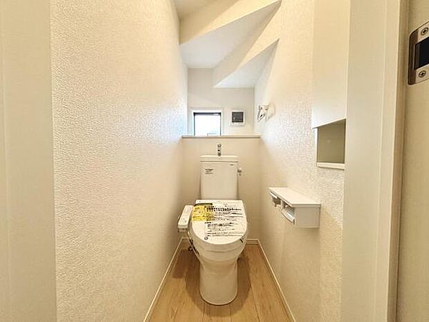 ほっと安らげるトイレ空間です。