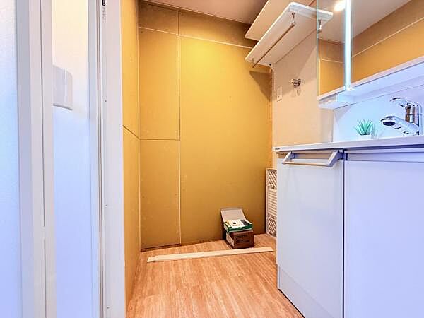 脱衣所は小さなお子様がいるご家庭にも重宝されます。