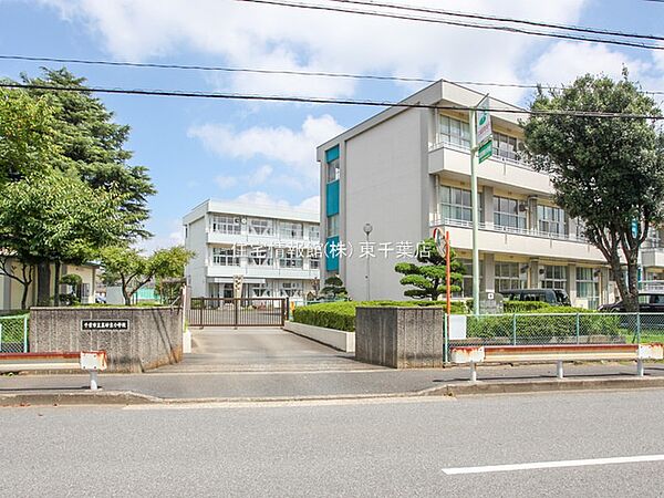 千葉市立真砂東小学校まで約570m（徒歩8分）