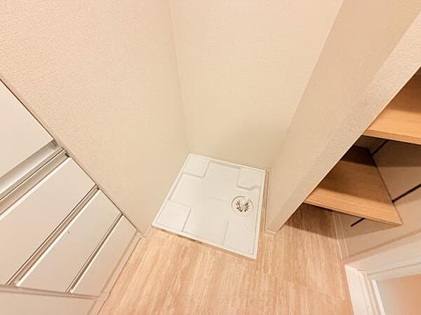 お天気を気にせずお洗濯ができ、室内干し可能です。