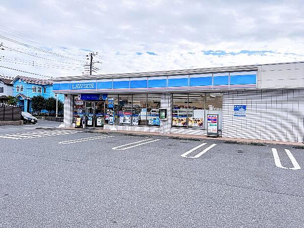 ローソン 四街道鹿渡店まで約1400m（徒歩18分）