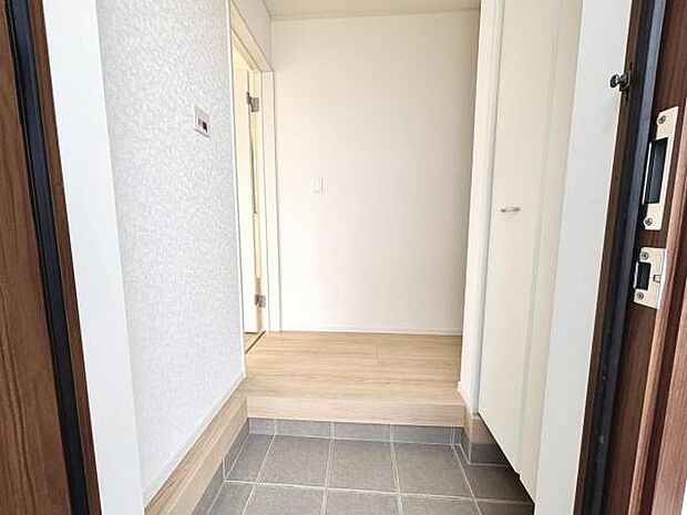 いつも気持ちよくご家族を迎えられる玄関です。