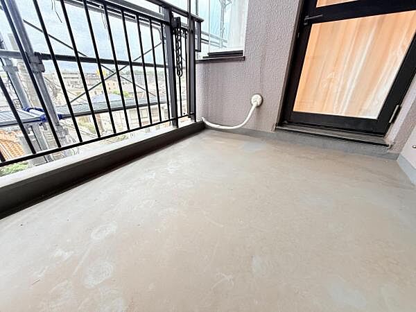 お洗濯ものを気持ち良く太陽の光で干せるのが嬉しいですね。