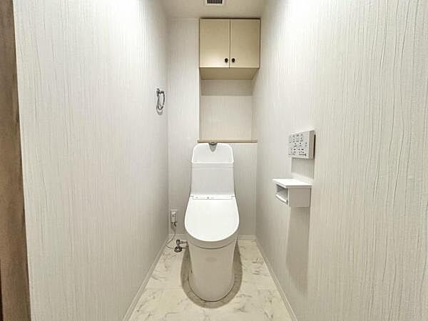 ほっと安らげるトイレ空間です。