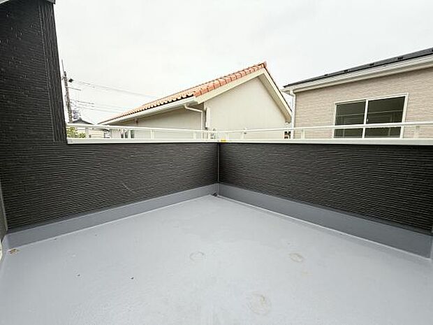お洗濯ものを気持ち良く太陽の光で干せるのが嬉しいですね。