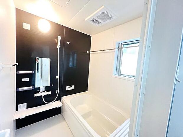 お風呂でほっとひといき。1日の疲れを癒しましょう。