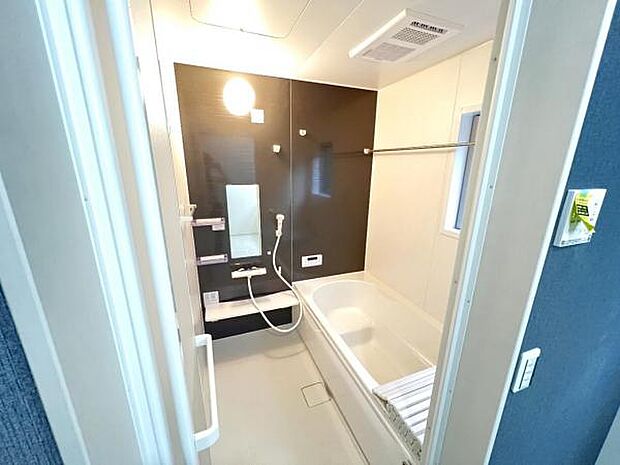 お風呂でほっとひといき。1日の疲れを癒しましょう。