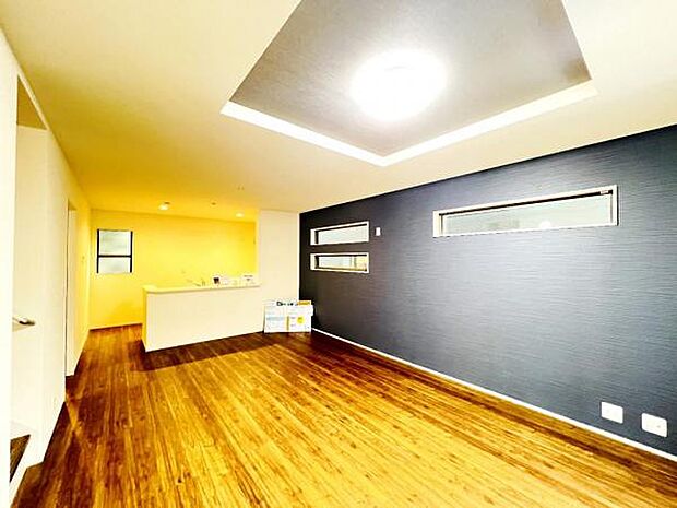 家族団らんの場所としてゆったりと居心地の良いリビングです。