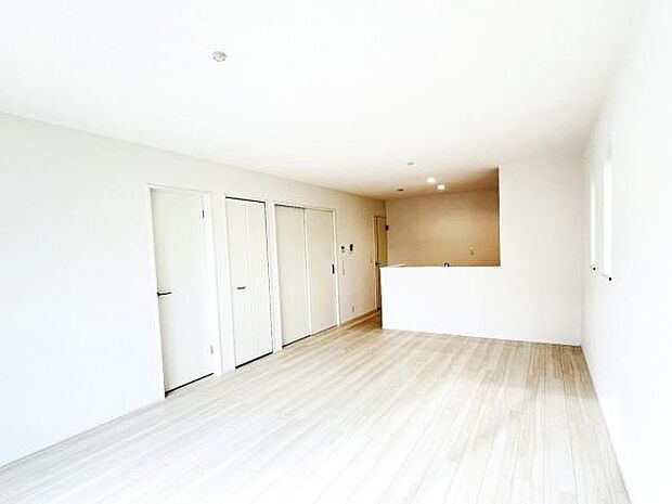 ご家族の温かい時間を演出するダイニングスペースです。