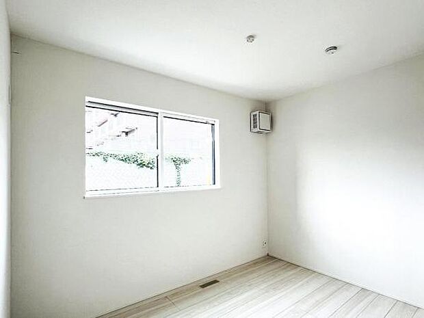 子供部屋にもちょうど良い大きさのお部屋です。