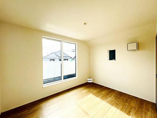 子供部屋にもちょうど良い大きさのお部屋です。