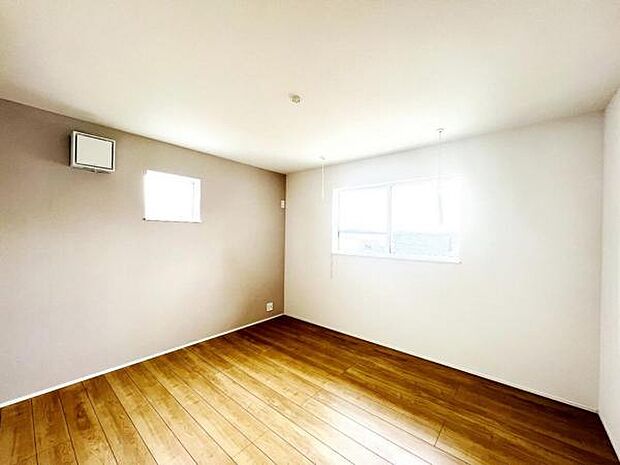 子供部屋にもちょうど良い大きさのお部屋です。