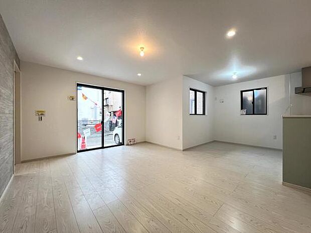 家族団らんの場所としてゆったりと居心地の良いリビングです。