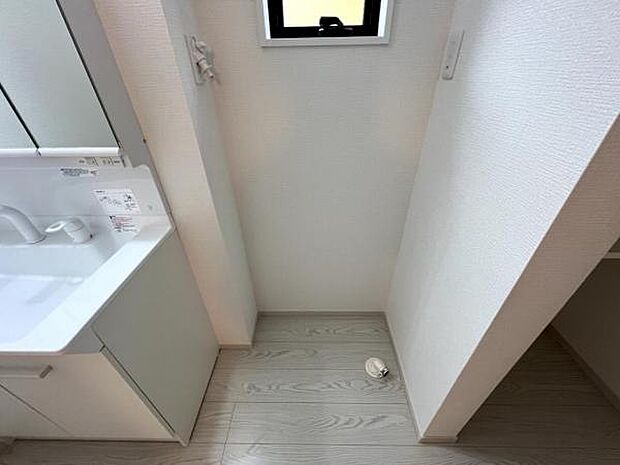 お天気を気にせずお洗濯ができ、室内干し可能です。