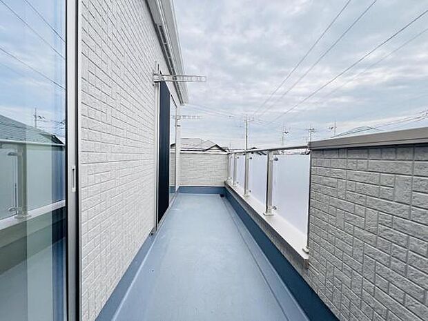 お洗濯ものを気持ち良く太陽の光で干せるのが嬉しいですね。