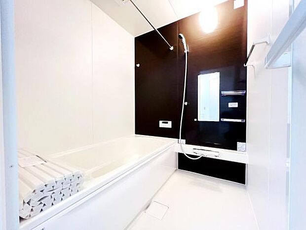 お風呂でほっとひといき。1日の疲れを癒しましょう。