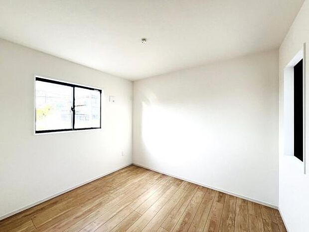 子供部屋にもちょうど良い大きさのお部屋です。