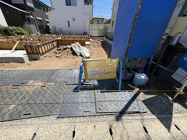 セカンドカーにも便利な駐車2台可能です。