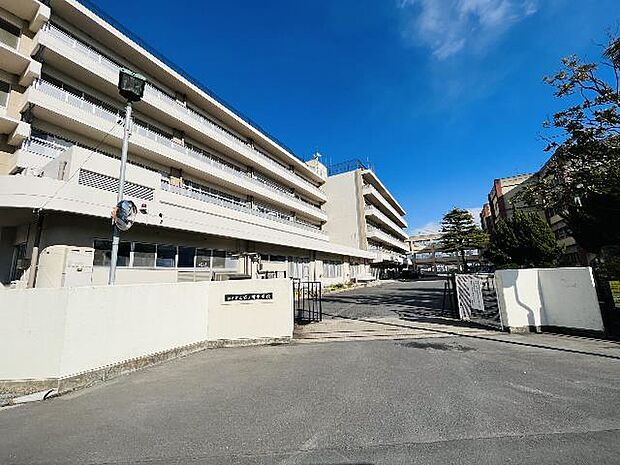 松戸市立古ケ崎中学校まで約1780m(徒歩23分)