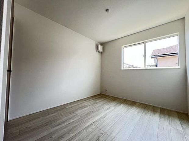 子供部屋にもちょうど良い大きさのお部屋です。